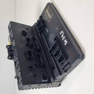 CAJA RELES / FUSIBLES 6395450301 MERCEDES VITO (W639) COMBI 06.2003 -> Autodesguaces Alicante