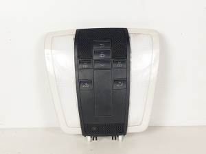 LUZ INTERIOR A2048200823 MERCEDES CLASE C (W204) LIM. Autodesguaces Alicante