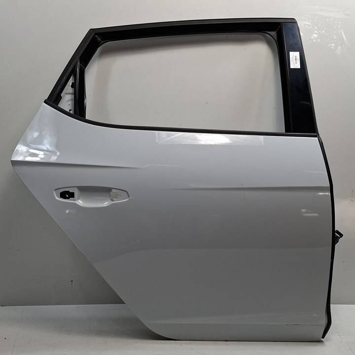 PUERTA TRASERA DERECHA SEAT LEON (5F1) Autodesguaces Alicante