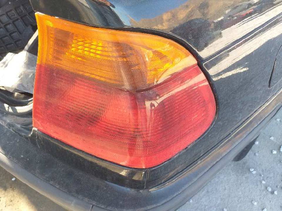 PILOTO TRASERO DERECHO
