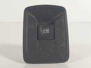 MANDO ELEVALUNAS DELANTERO DERECHO DACIA SANDERO Autodesguaces Alicante