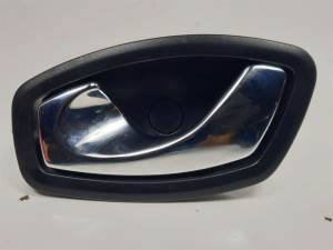 MANETA INTERIOR DELANTERA IZQUIERDA 826730001R RENAULT MEGANE III BERLINA 5P Autodesguaces Alicante