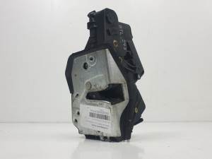 CERRADURA PUERTA DELANTERA IZQUIERDA BMW SERIE 3 TOURING (E46) Autodesguaces Alicante