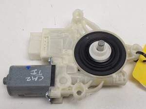 MOTOR ELEVALUNAS TRASERO IZQUIERDO 9463857 BMW SERIE 7 (G11/G12) Autodesguaces Alicante
