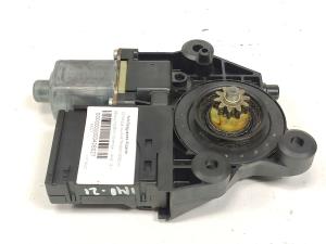 MOTOR ELEVALUNAS TRASERO DERECHO 910836104 RENAULT SCENIC III (JZ) Autodesguaces Alicante