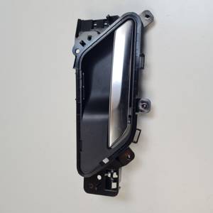 MANETA INTERIOR TRASERA IZQUIERDA GX7322601AC JAGUAR XE Autodesguaces Alicante