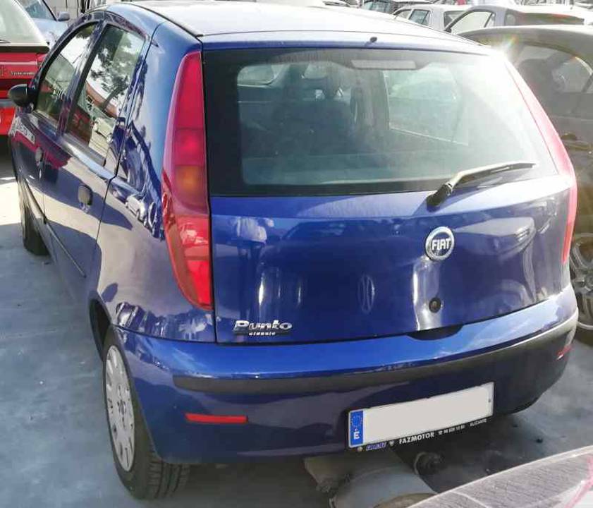 Imagen del vehículo FIAT PUNTO BERLINA (188)