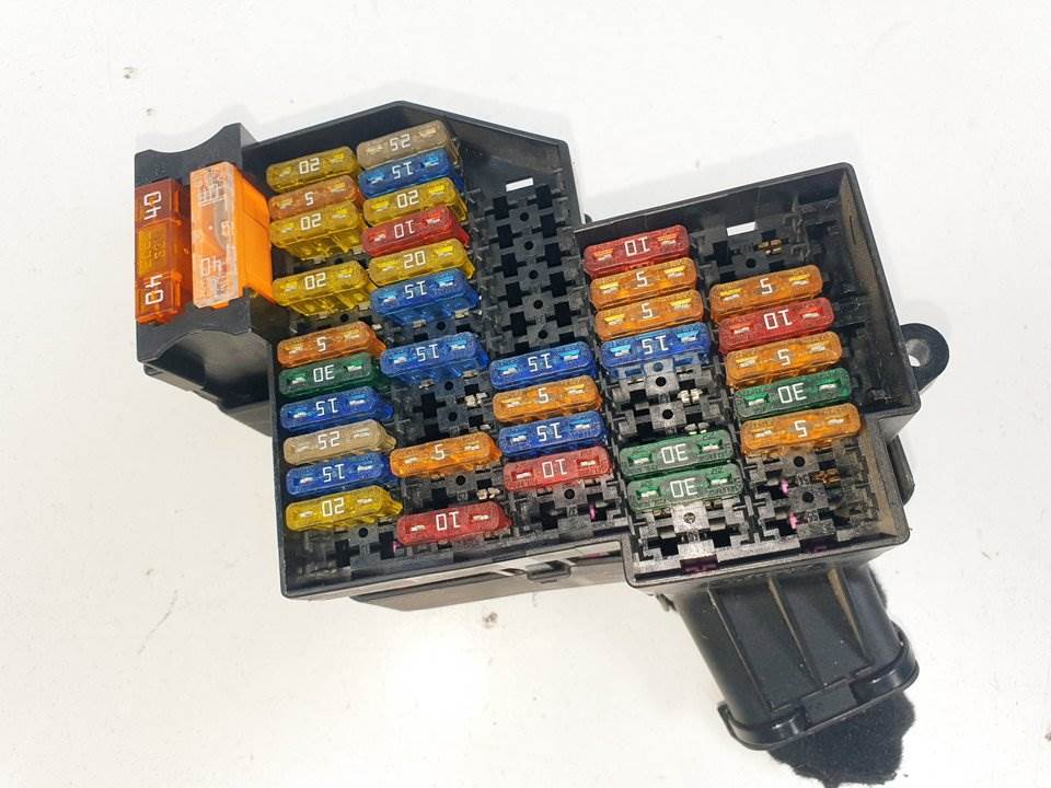 CAJA RELES / FUSIBLES - 7L0941828 - PORSCHE - CAYENNE (TYP 9PA)