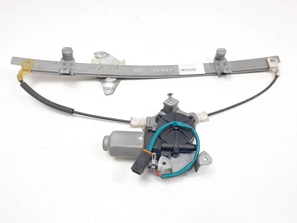 ELEVALUNAS DELANTERO DERECHO - 400600 - NISSAN - ALMERA TINO (V10M)