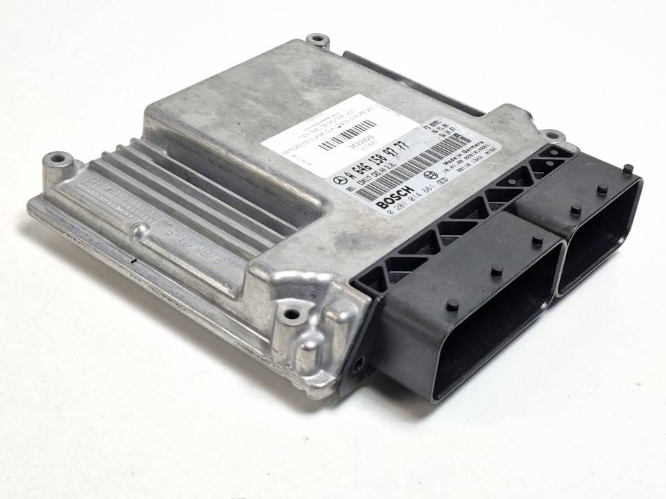 CENTRALITA MOTOR UCE 0281014661 MERCEDES CLASE CLK (W209) COUPE Autodesguaces Alicante