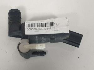 BOMBA LIMPIA BV6117K624BB FORD FOCUS LIM. Autodesguaces Alicante