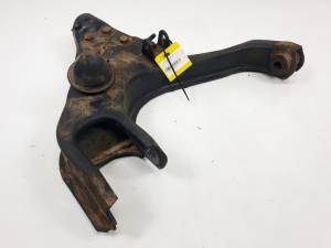 BRAZO SUSPENSION INFERIOR DELANTERO IZQUIERDO MITSUBISHI MONTERO (V20/V40) Autodesguaces Alicante