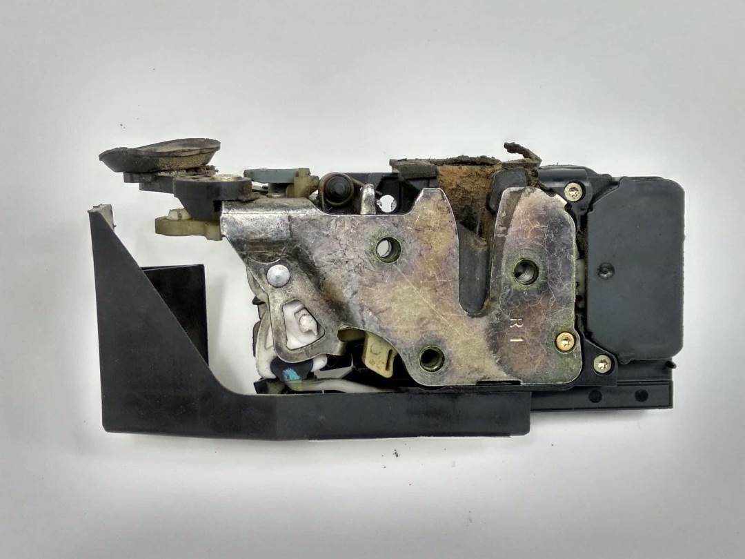 CERRADURA PUERTA TRASERA DERECHA - ALFA ROMEO - 156 (116)