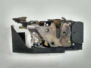 CERRADURA PUERTA TRASERA DERECHA ALFA ROMEO 156 (116) Autodesguaces Alicante