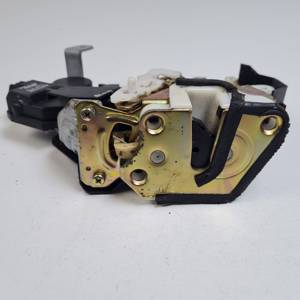 CERRADURA PUERTA TRASERA DERECHA MR349288 MITSUBISHI MONTERO (V60/V70) Autodesguaces Alicante
