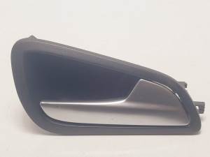 MANETA INTERIOR DELANTERA DERECHA AM51U22600BDW FORD C-MAX (CB7) Autodesguaces Alicante