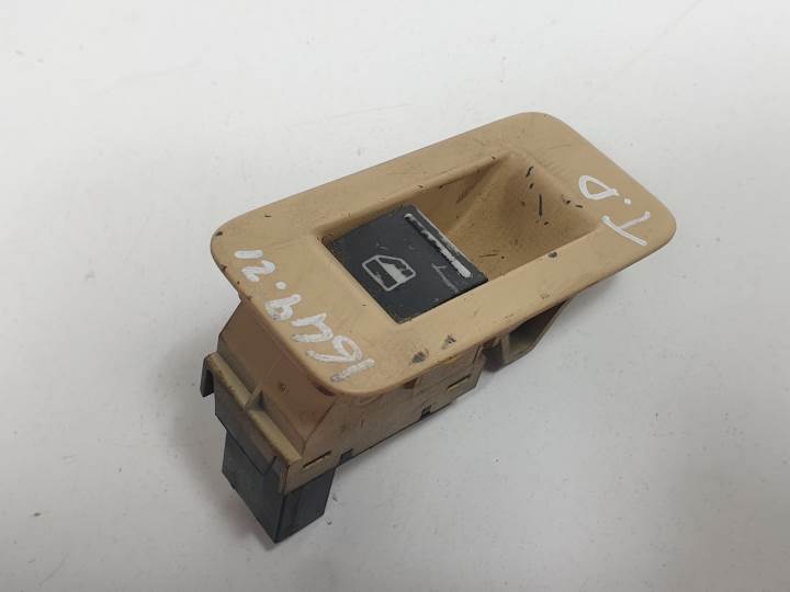 MANDO ELEVALUNAS TRASERO DERECHO 7L6959851B VOLKSWAGEN TOUAREG (7LA) Autodesguaces Alicante