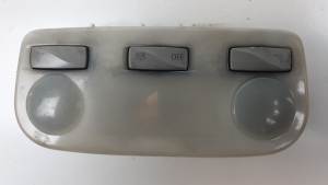 LUZ INTERIOR 264300008R RENAULT MEGANE III SPORT TOURER Autodesguaces Alicante
