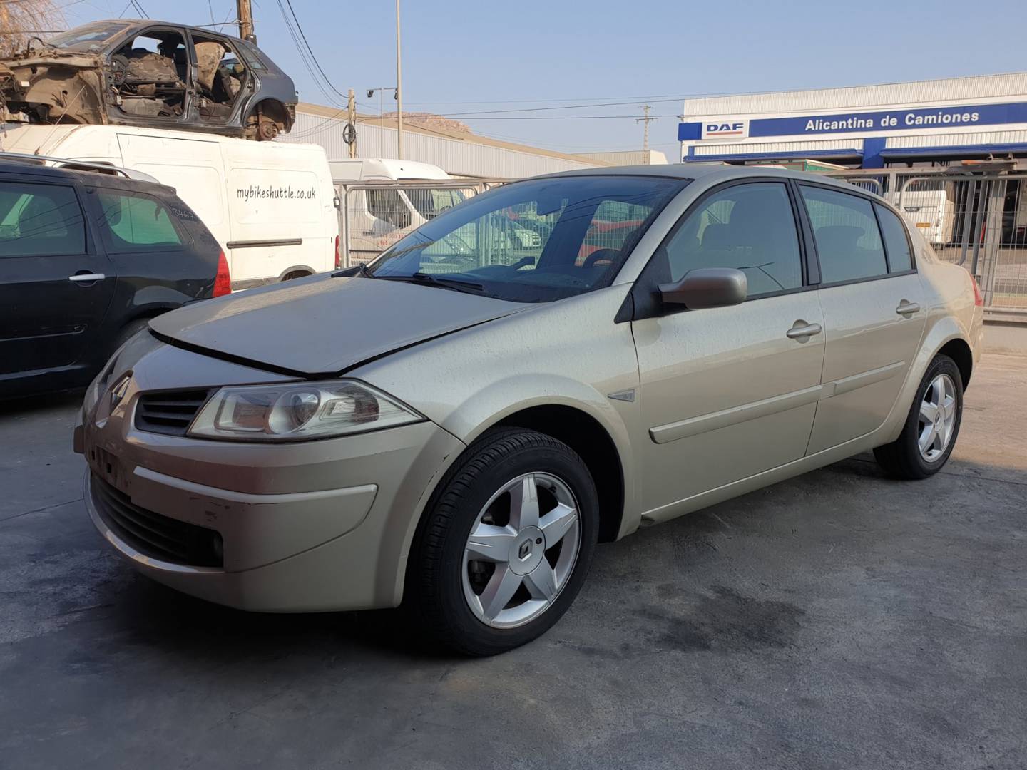 RENAULT MEGANE II CLASSIC BERLINA (2003 - 2010)