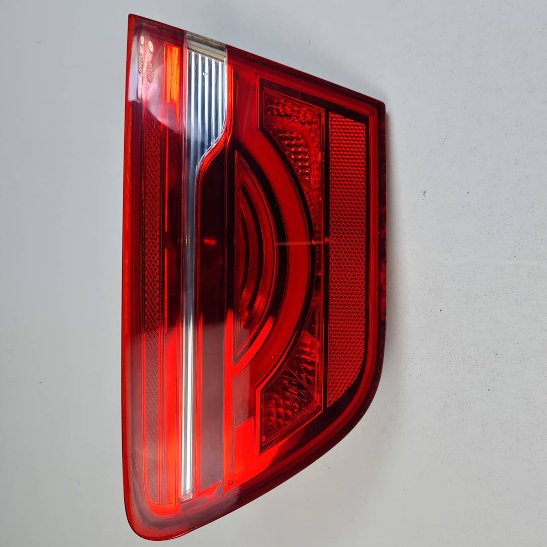 PILOTO TRASERO DERECHO INTERIOR - JAGUAR - XE