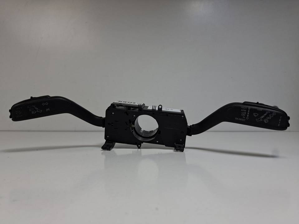 MANDO INTERMITENTES 7H0953513Q SEAT IBIZA SC (6J1) Autodesguaces Alicante