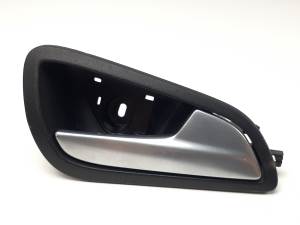 MANETA INTERIOR DELANTERA DERECHA AM51U22600BEW FORD FOCUS LIM. Autodesguaces Alicante