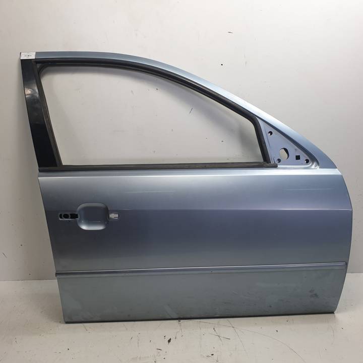 PUERTA DELANTERA DERECHA FORD MONDEO TURNIER (GE) Autodesguaces Alicante