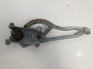 ELEVALUNAS TRASERO IZQUIERDO 90521871 OPEL ASTRA G BERLINA Autodesguaces Alicante