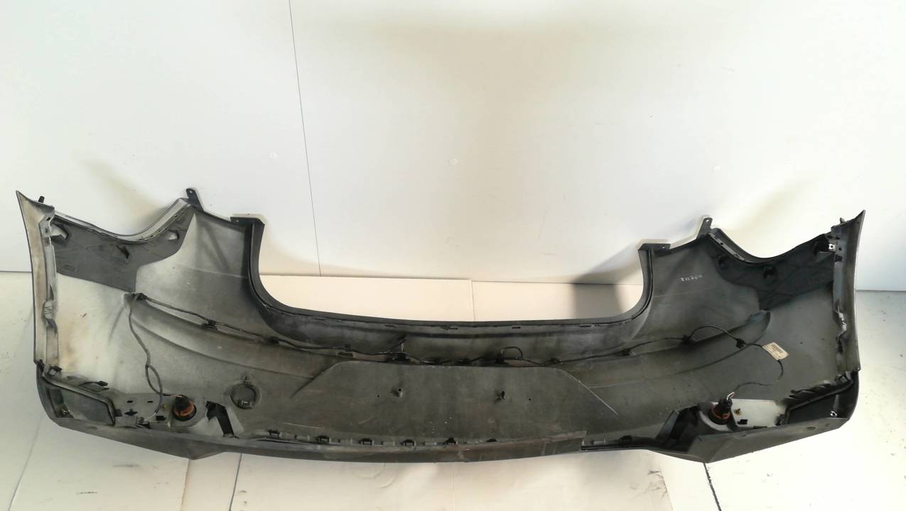 PARAGOLPES TRASERO