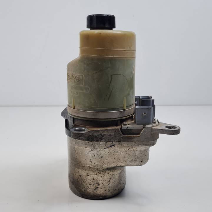 BOMBA DIRECCION 4M513K514BD FORD FOCUS SPORTBREAK (CAP) Autodesguaces Alicante