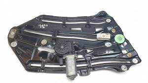 ELEVALUNAS TRASERO IZQUIERDO 8215273 BMW SERIE 3 CABRIO (E46) Autodesguaces Alicante
