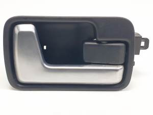 MANETA INTERIOR TRASERA DERECHA FVC500126XXX LAND ROVER DISCOVERY 3 Autodesguaces Alicante
