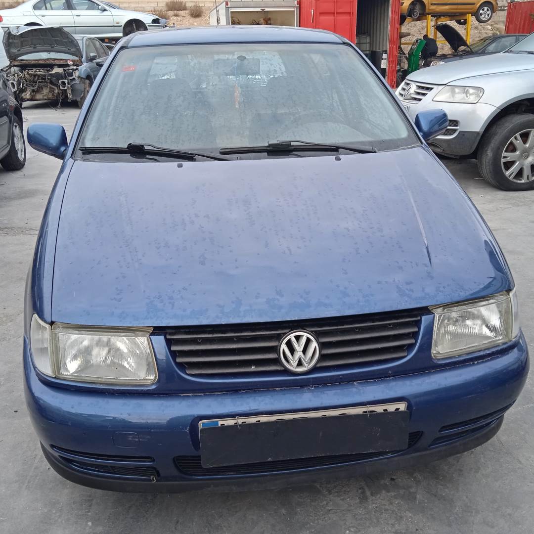 VOLKSWAGEN POLO BERLINA (6N1) (1994 - 1999)