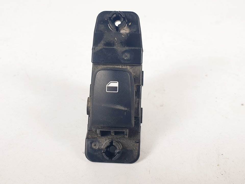 MANDO ELEVALUNAS TRASERO DERECHO - 3K55B1200 - HYUNDAI - KONA