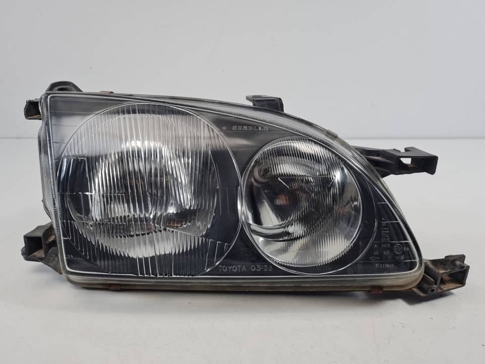 FARO DERECHO 54533365 TOYOTA AVENSIS BERLINA (T22) Autodesguaces Alicante