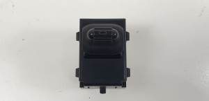 MANDO ELEVALUNAS DELANTERO DERECHO 56007695AC CHRYSLER SEBRING BERLINA (JR41) Autodesguaces Alicante