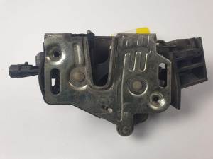 CERRADURA PUERTA TRASERA DERECHA A1637301035 MERCEDES CLASE M (W163) Autodesguaces Alicante