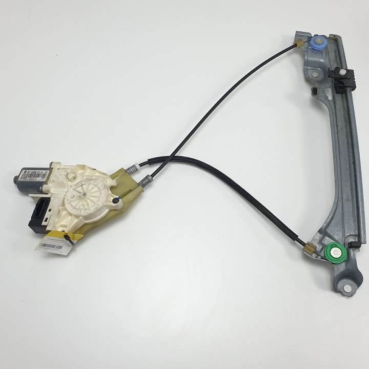 ELEVALUNAS TRASERO DERECHO - 827300001R - RENAULT - LAGUNA III