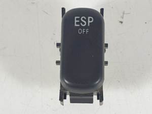 INTERRUPTOR 2108213551 MERCEDES CLASE E (W210) FAMILIAR Autodesguaces Alicante
