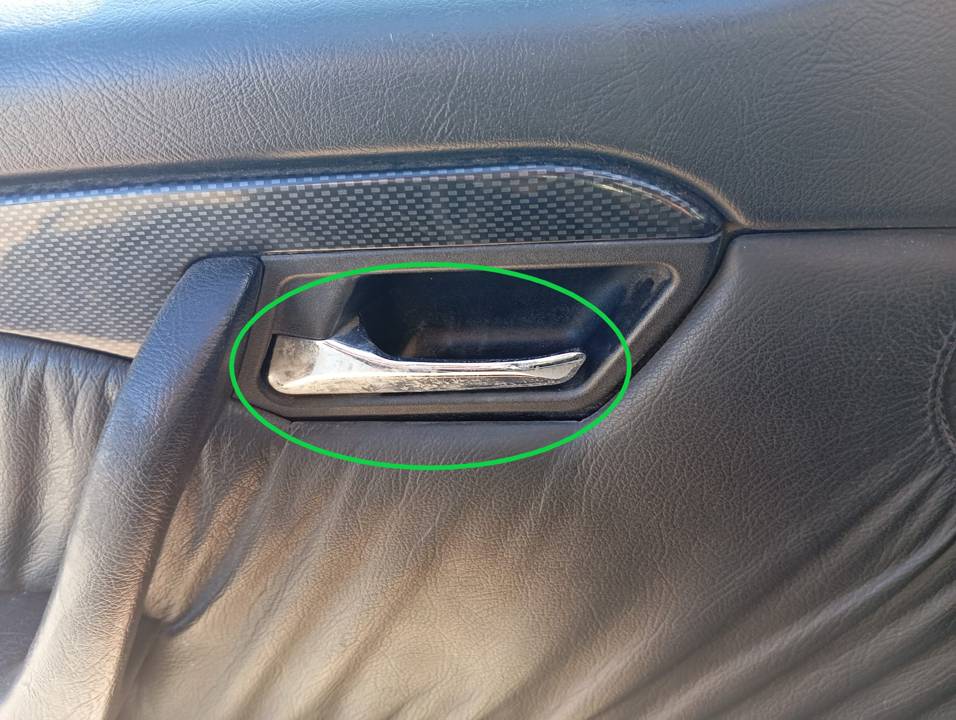 MANETA INTERIOR DELANTERA IZQUIERDA