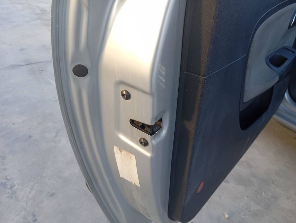 CERRADURA PUERTA DELANTERA IZQUIERDA