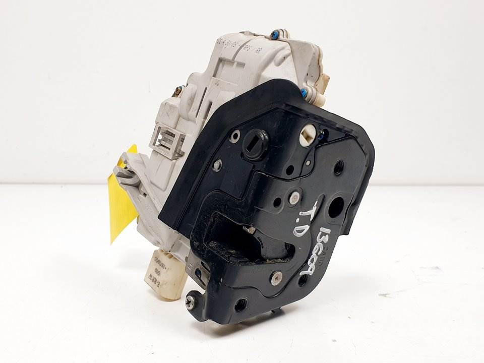CERRADURA PUERTA TRASERA DERECHA - 4F0839016 - AUDI - A6 BERLINA (4F2)