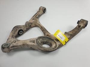 BRAZO SUSPENSION INFERIOR TRASERO DERECHO 000062363106 MERCEDES CLASE M (W164) Autodesguaces Alicante
