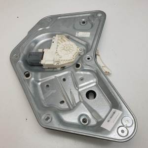 ELEVALUNAS TRASERO IZQUIERDO 5L0839401B SKODA YETI Autodesguaces Alicante