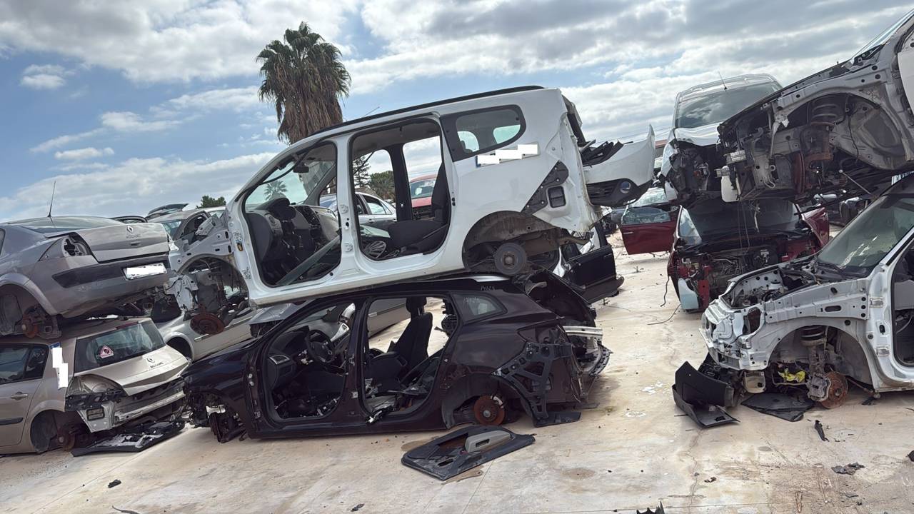 Imagen del vehículo DACIA LODGY