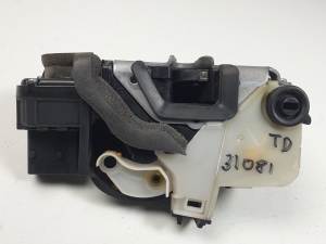 CERRADURA PUERTA TRASERA DERECHA OPEL ZAFIRA TOURER Autodesguaces Alicante