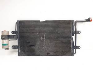 CONDENSADOR / RADIADOR AIRE ACONDICIONADO 1J0820411D SEAT TOLEDO (1M2) Autodesguaces Alicante