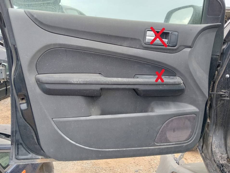 GUARNECIDO PUERTA DELANTERA IZQUIERDA
