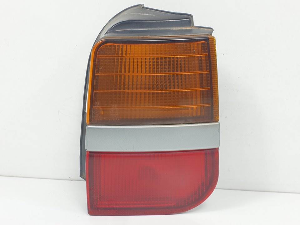 PILOTO TRASERO DERECHO - 0431536R - MITSUBISHI - SPACE WAGON (N30/N40)