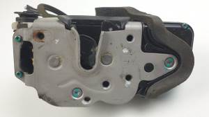 CERRADURA PUERTA TRASERA DERECHA 13503788 OPEL INSIGNIA BERLINA Autodesguaces Alicante